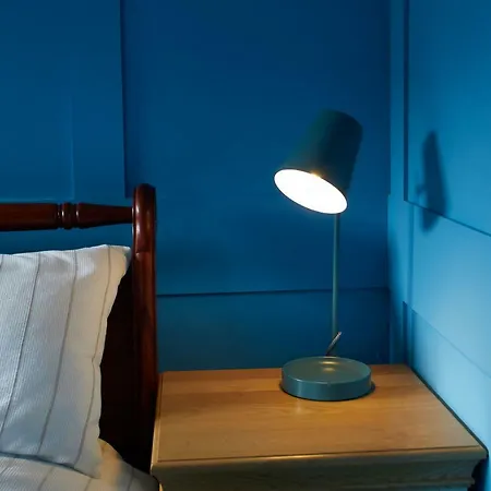 Host & - Victoria Apartman
